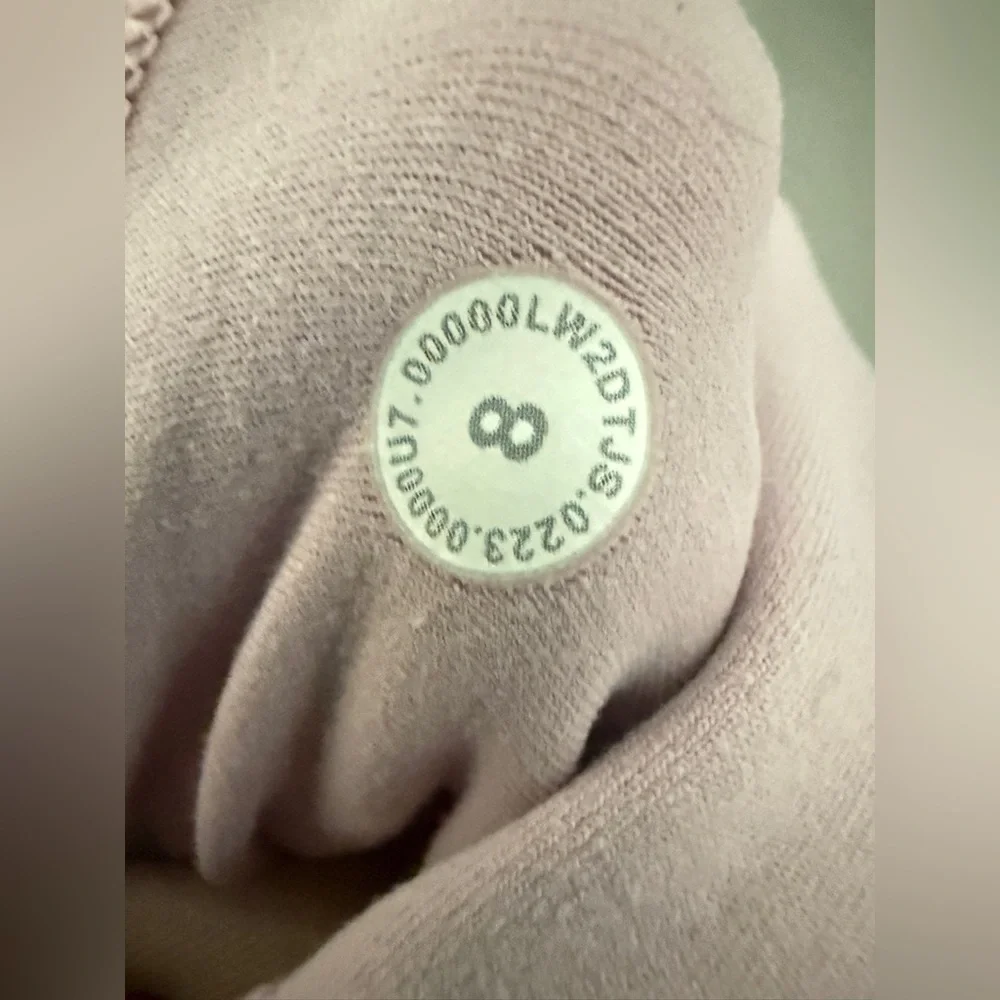 Lululemon Aligned V Neck Bra - Picture 4 of 4